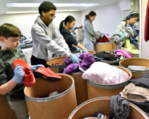 Chicago students make trip to help Morgantown nonprofits